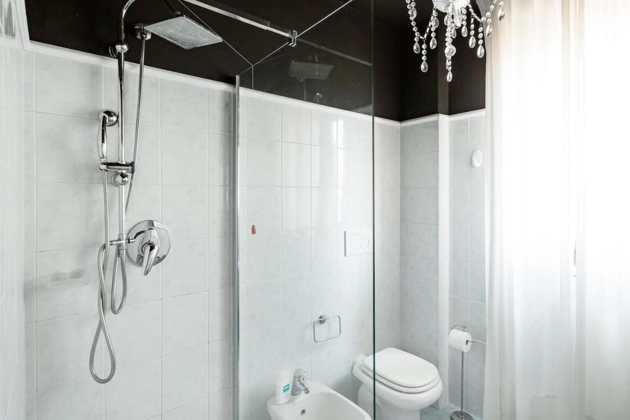 Golden Suite apartment&day use Milan Extérieur photo